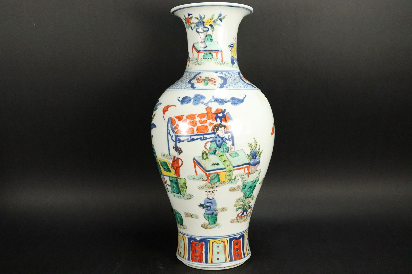 Chinese large fancy vase (1 of 7)