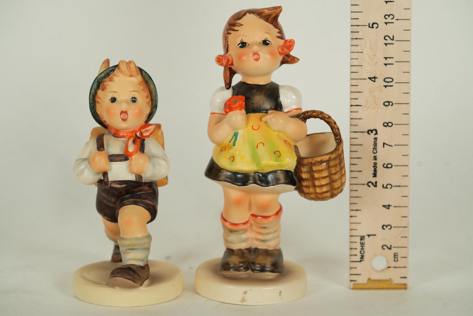 2 pcs Hummel figurine (1 of 7)