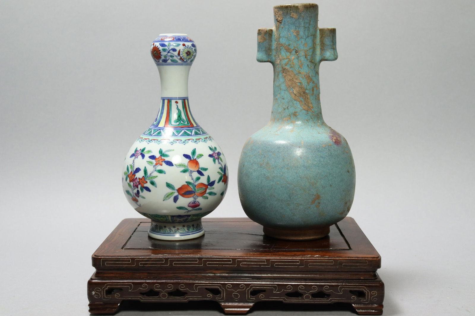 2 pcs Chinese porcelain (1 of 10)