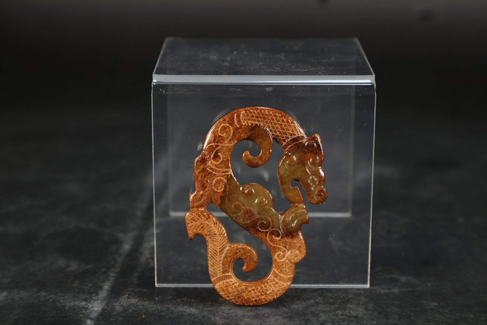 Chinese jade dragon (1 of 7)