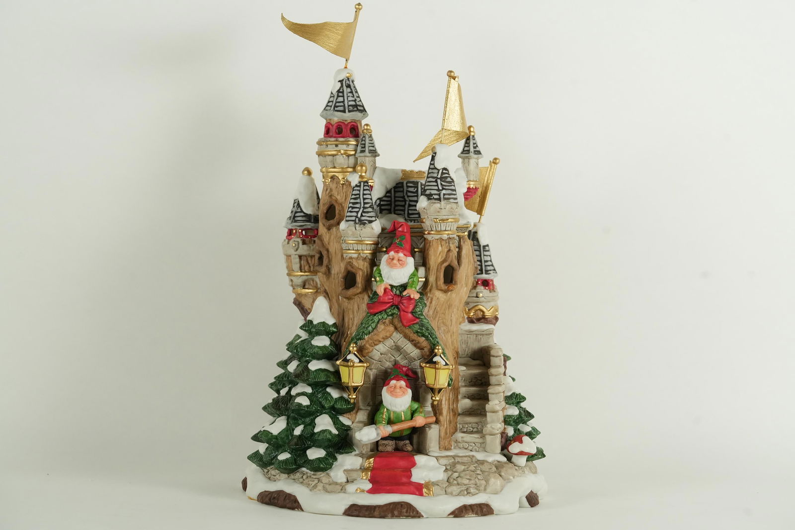 Fitz and Floyd fine figurine (1 of 5)