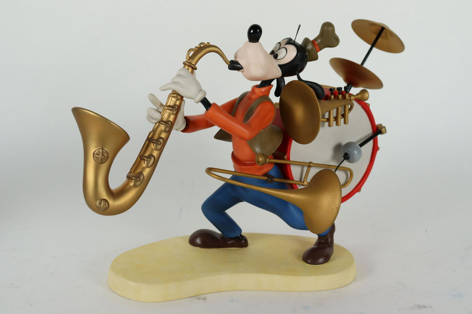 Goofy WDC figurine (1 of 7)