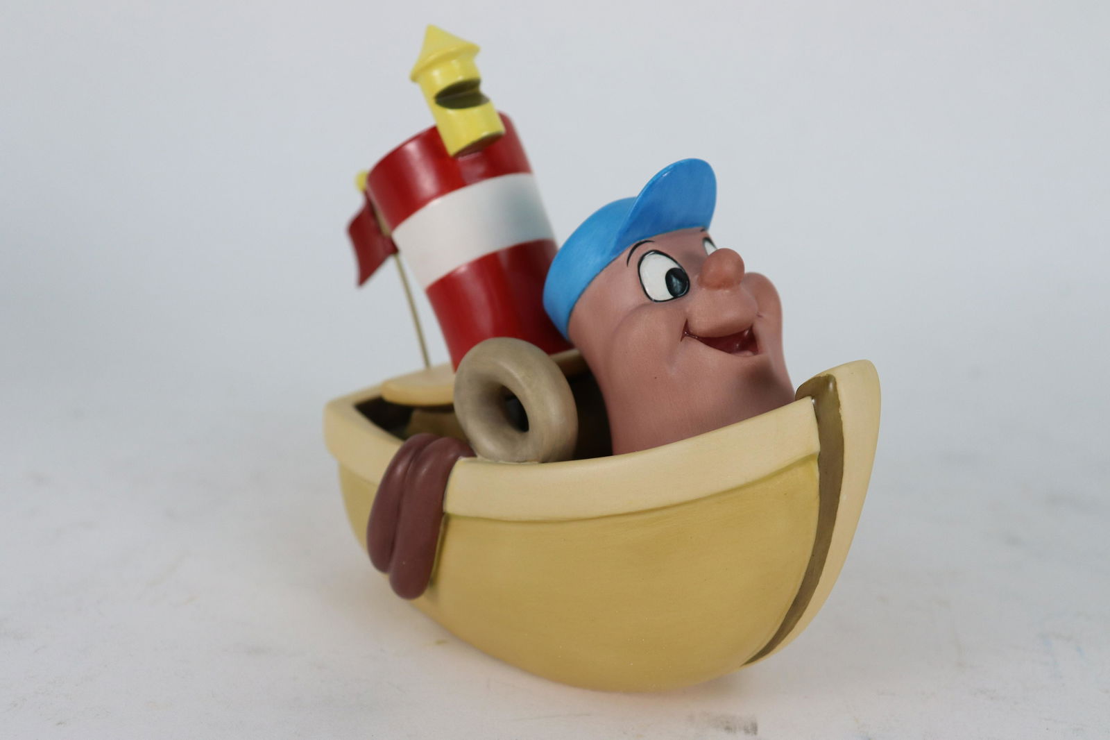 Little Toot WDC figurine (1 of 7)