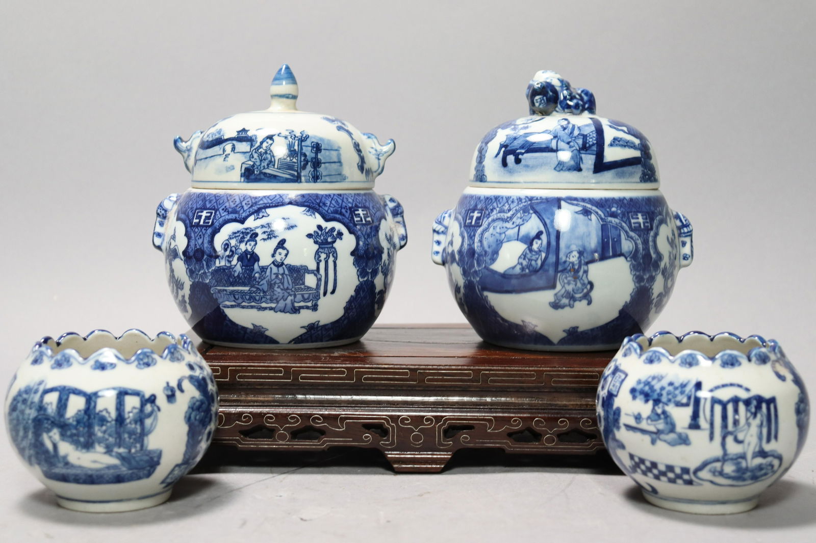 4 pcs Chinese b/w items (1 of 7)