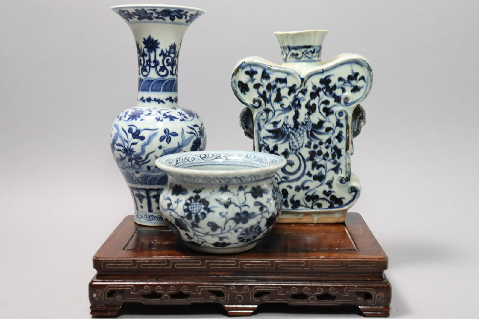 3 pcs Chinese b/w items (1 of 13)