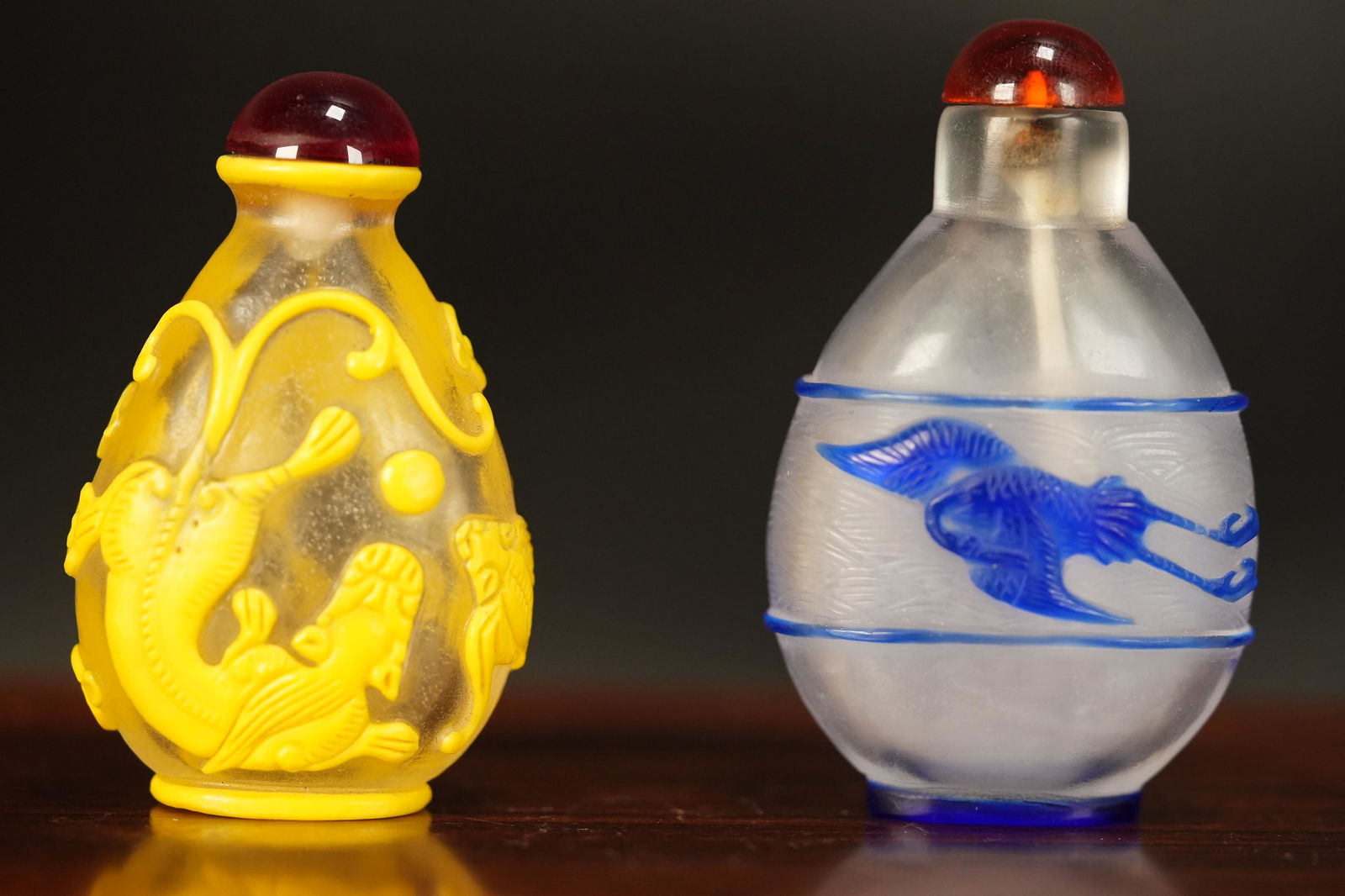 2 pcs Chinese snuff bottle (1 of 7)