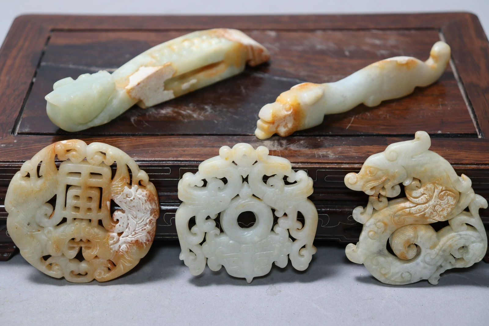 5 pcs Chinese jade items (1 of 6)