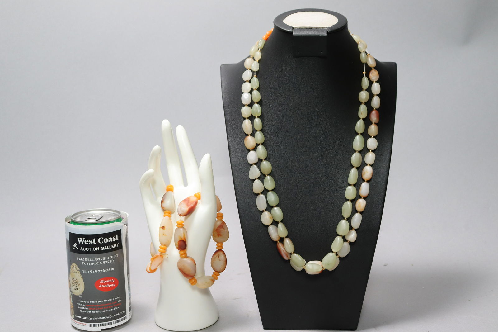 4 pcs Chinese jade items (1 of 8)