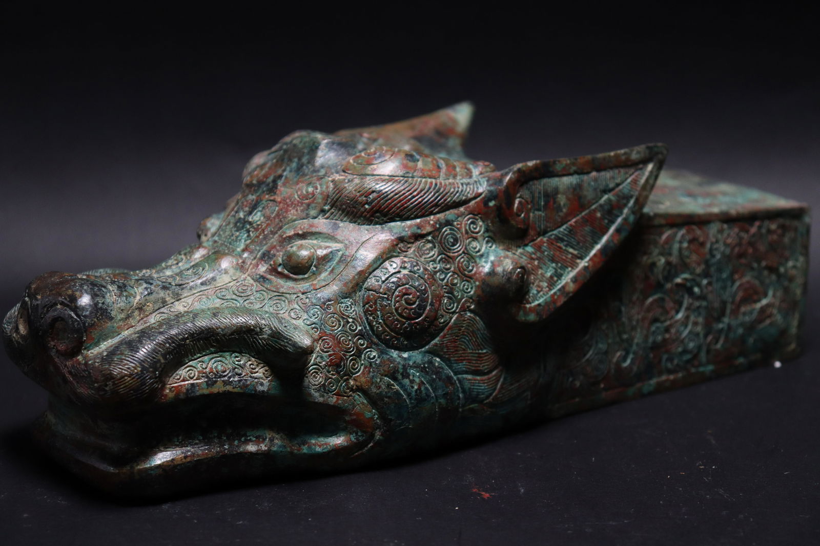 Chinese archaic bronze dragon (1 of 7)