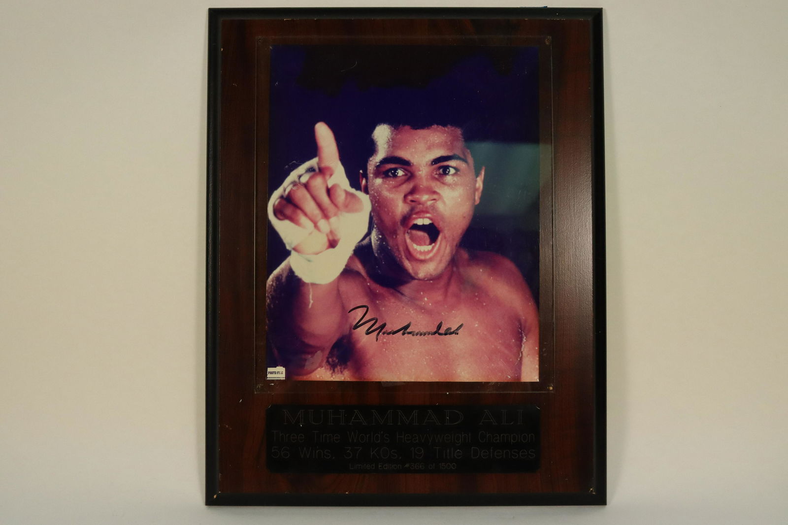 Muhammad Ali signed photo (1 of 7)