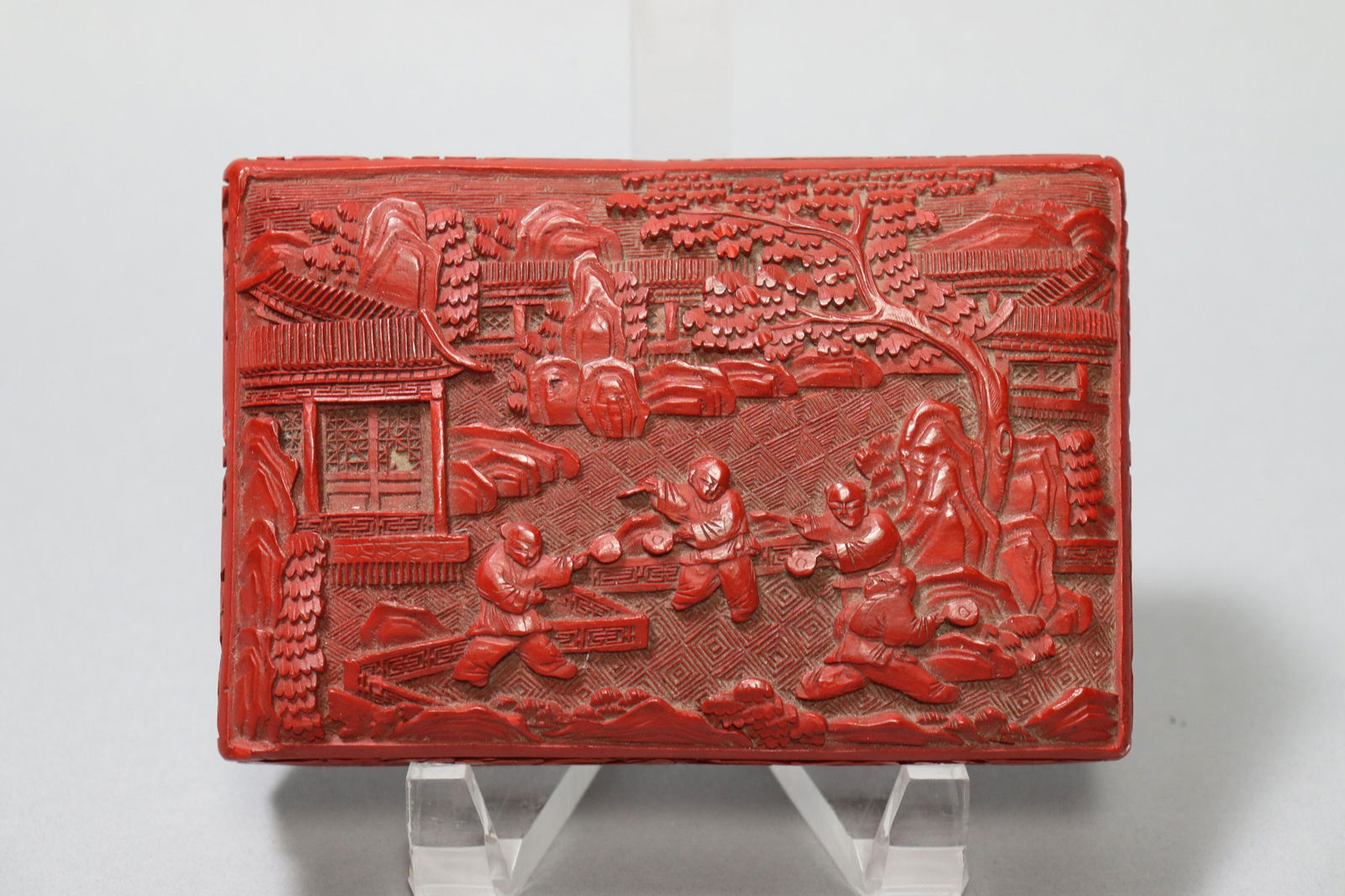 Chinese fine cinnabar box (1 of 7)