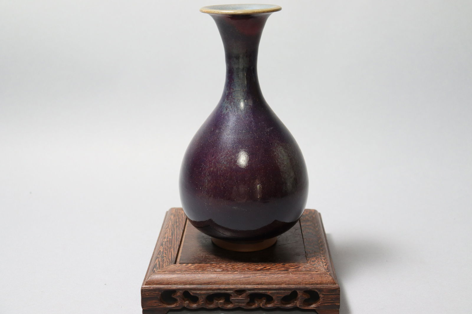 Chinese crackled purple vase (1 of 7)