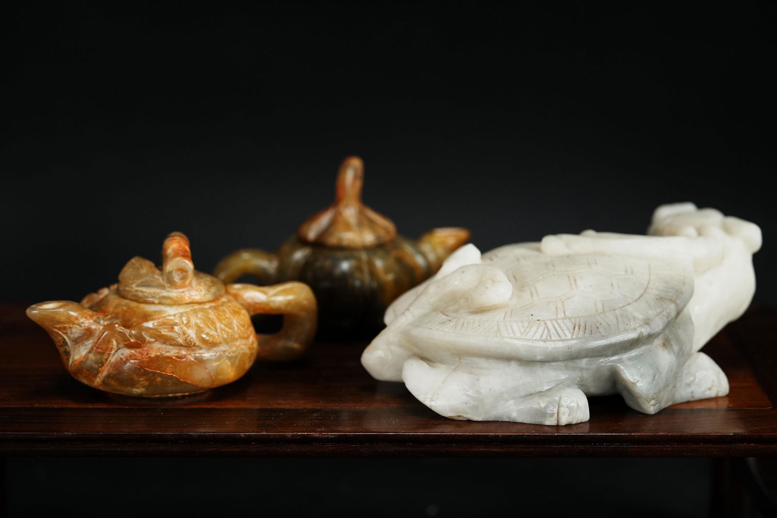 3 pcs Chinese jade items (1 of 7)