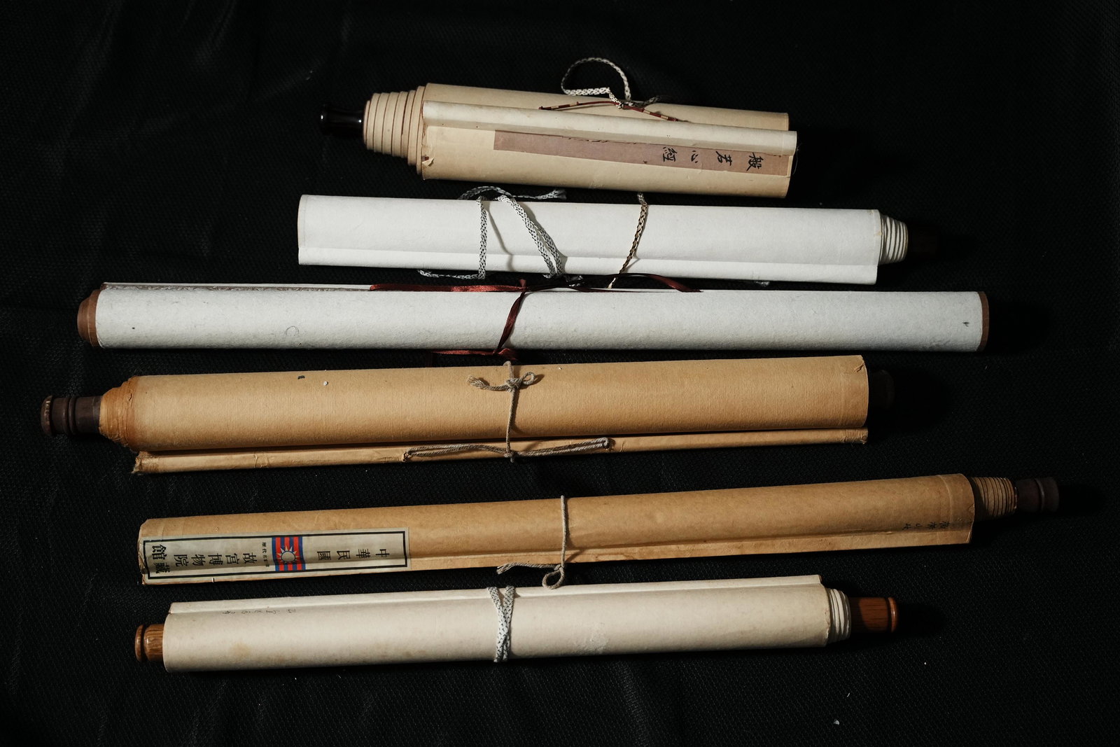 6 pcs Chinese scrolls (1 of 8)