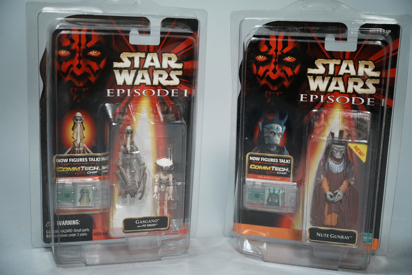 2 pcs Star Wars action figures (1 of 7)