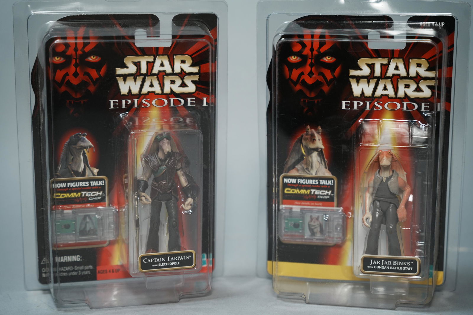 2 pcs Star Wars action figures (1 of 7)