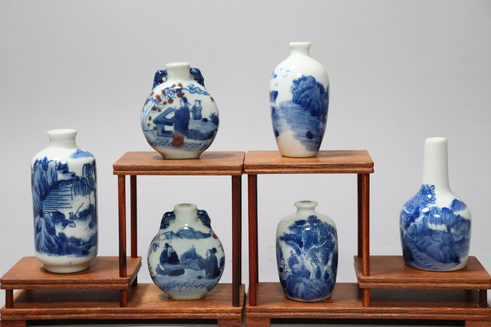 5 pcs Chinese b/w snuff bottles (1 of 7)