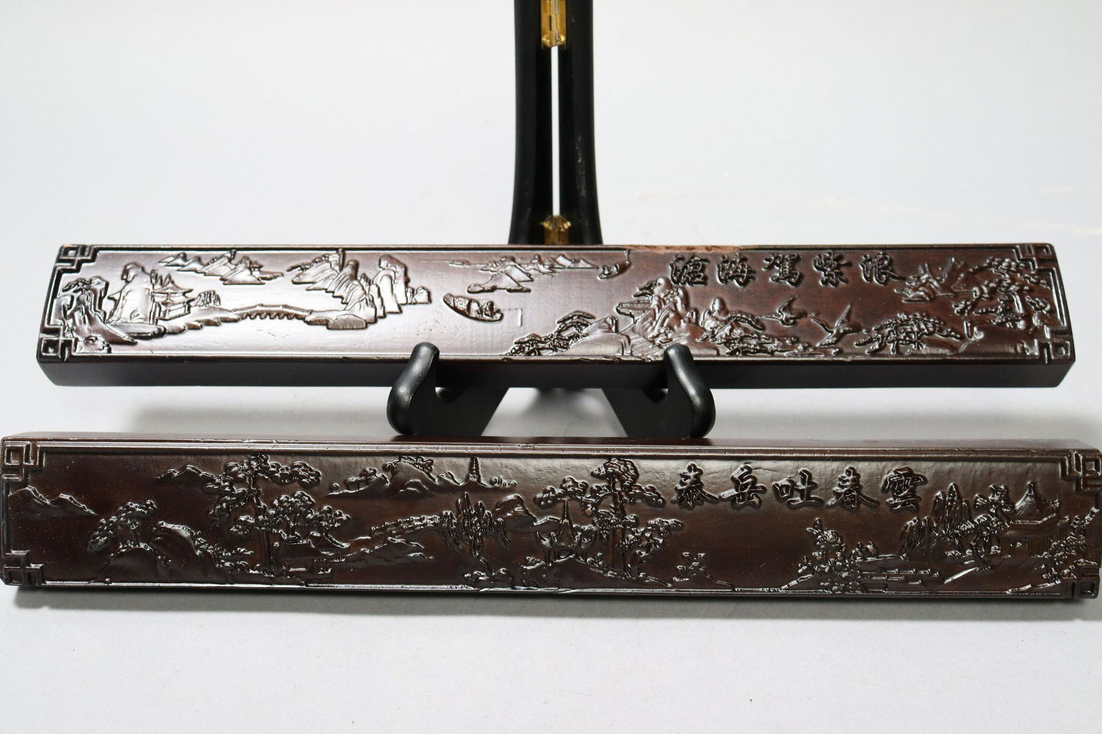 2 pcs Chinese rosewood items (1 of 7)