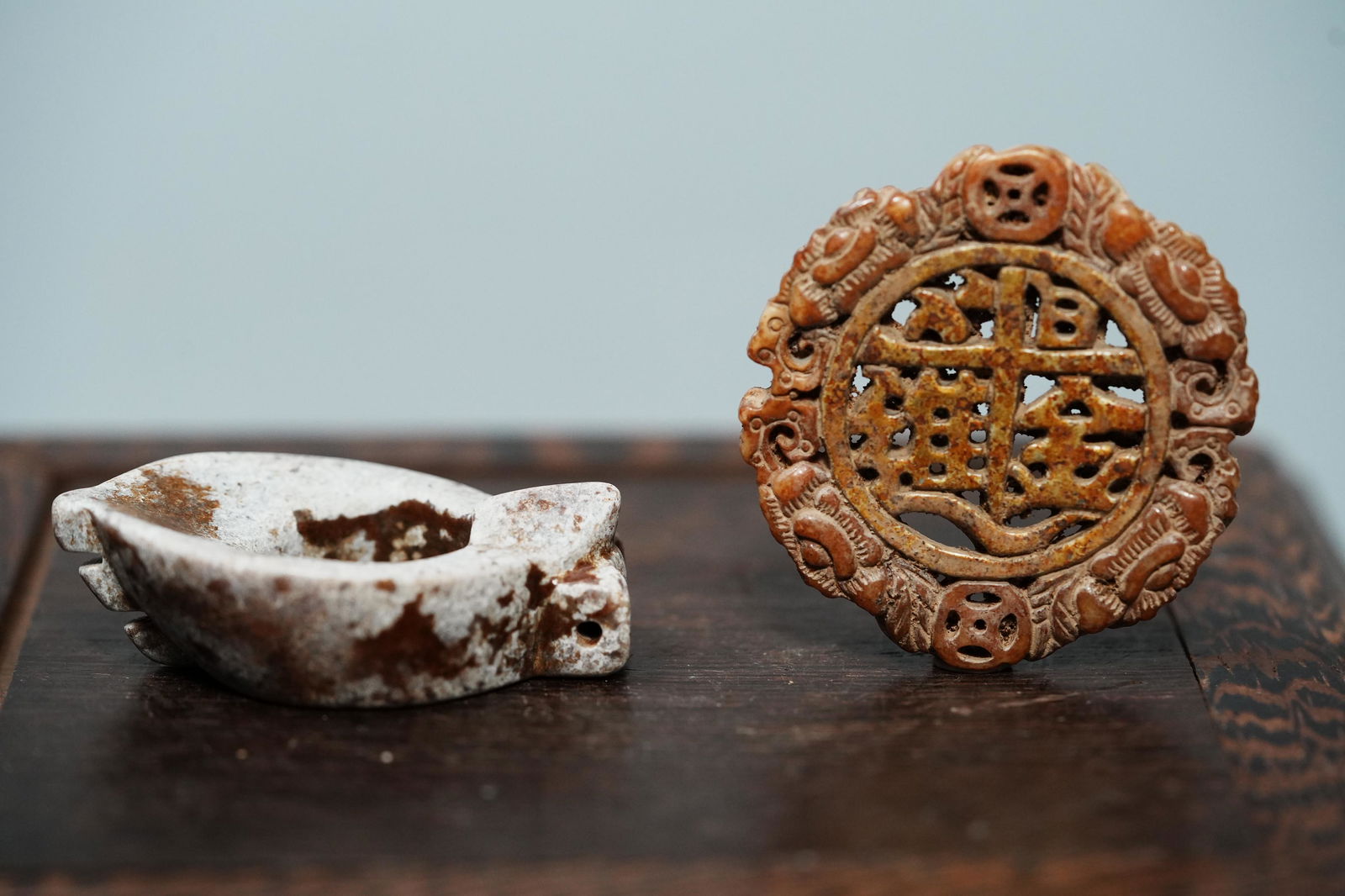 2 pcs Chinese archaic jade (1 of 7)