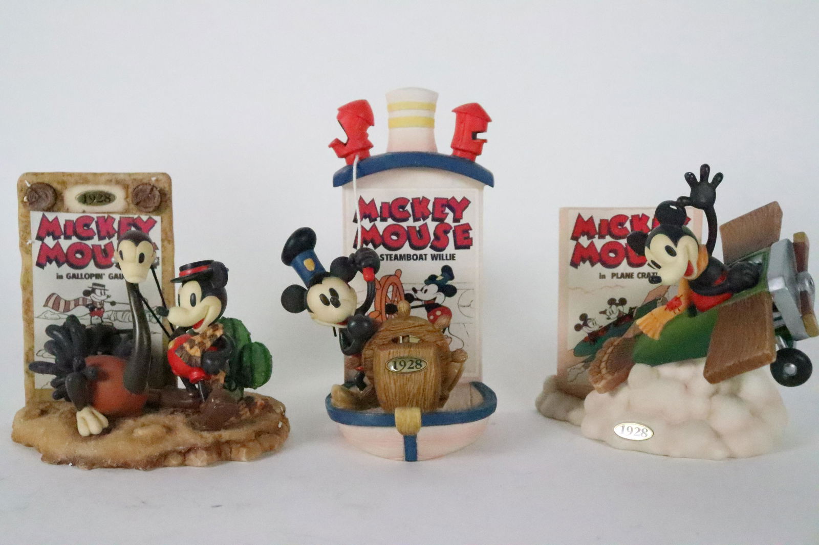 3 pcs Mickey Mouse figurine (1 of 8)