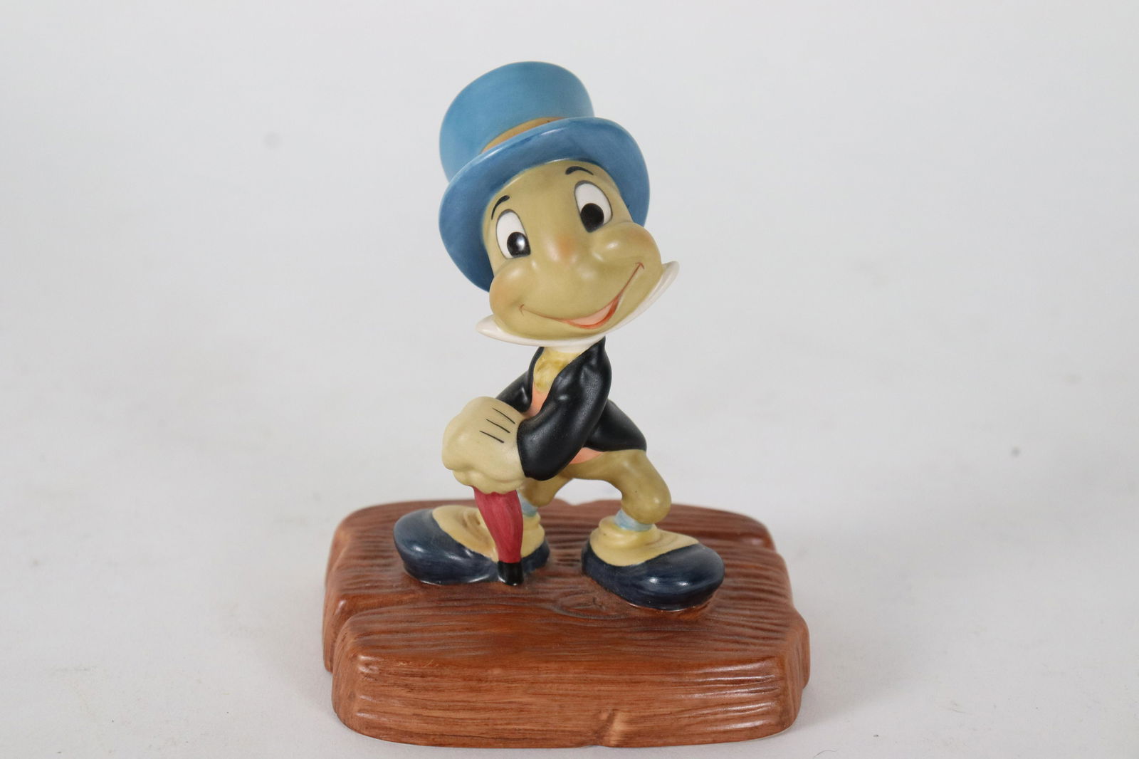 Jiminy WDC figurine (1 of 7)