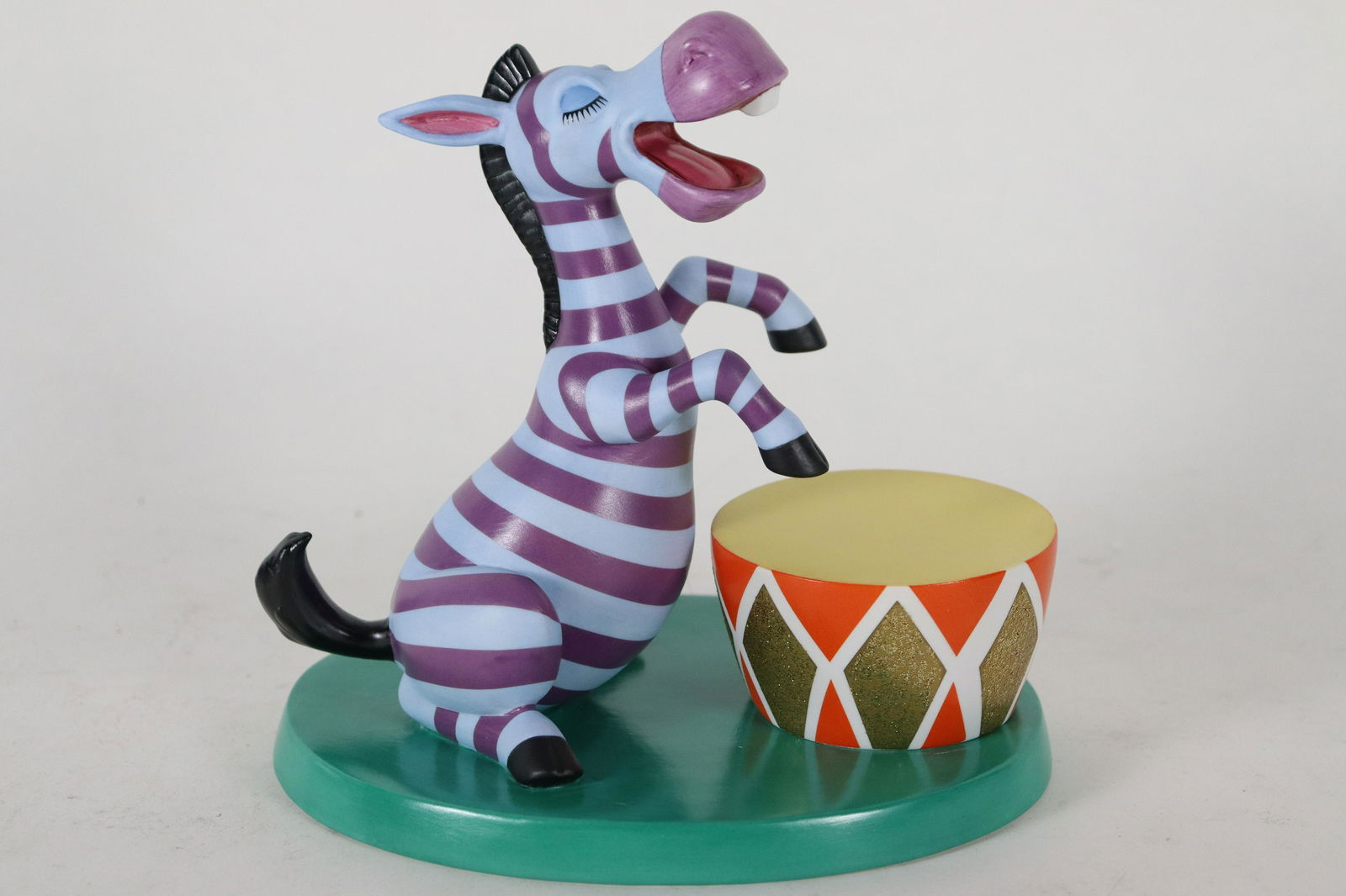 Zebra Disney WDC figurine (1 of 7)