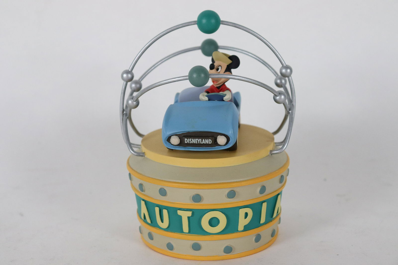 Mickey Autopia figurine (1 of 9)
