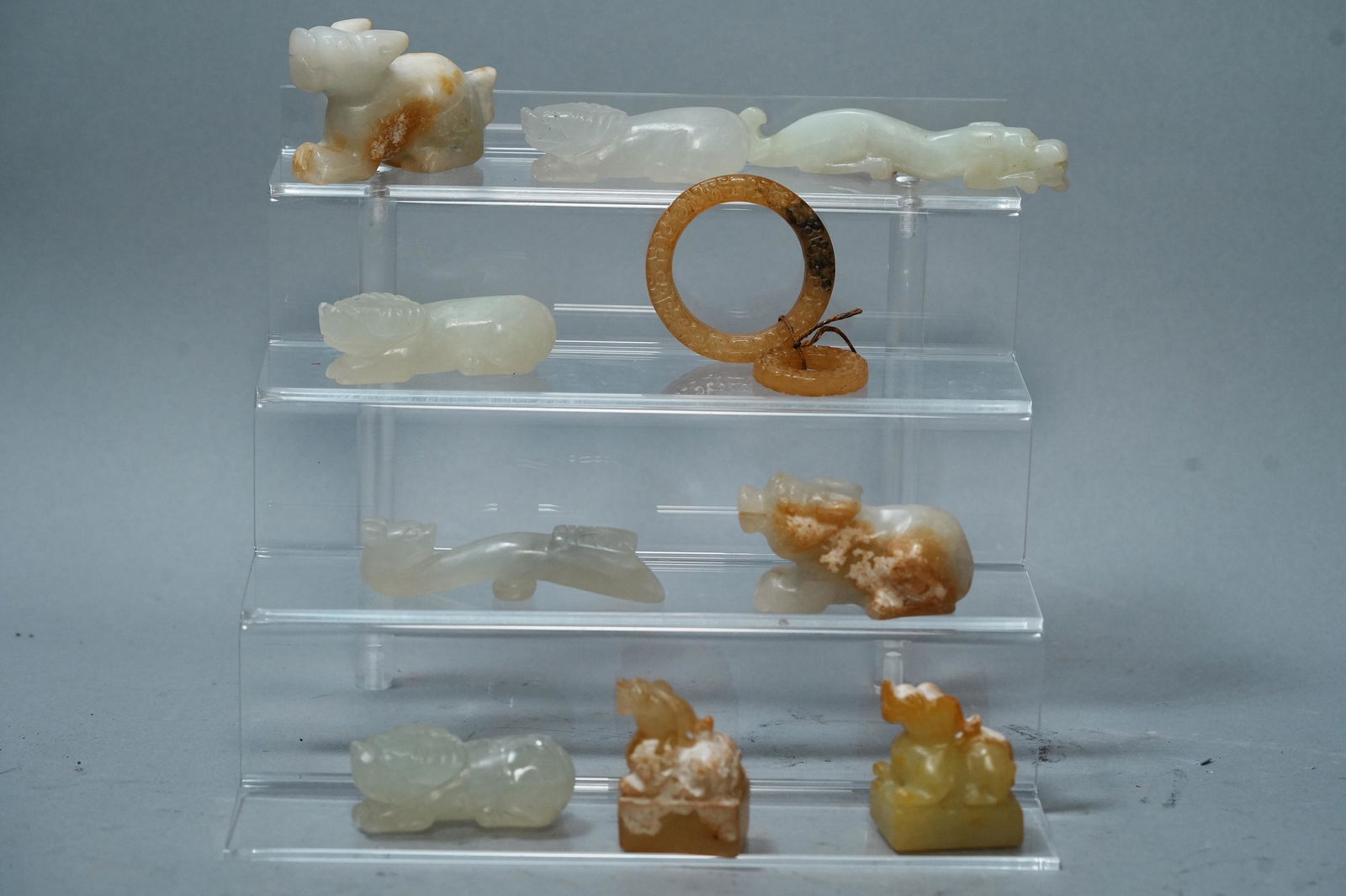 10 pcs Chinese jade items (1 of 5)