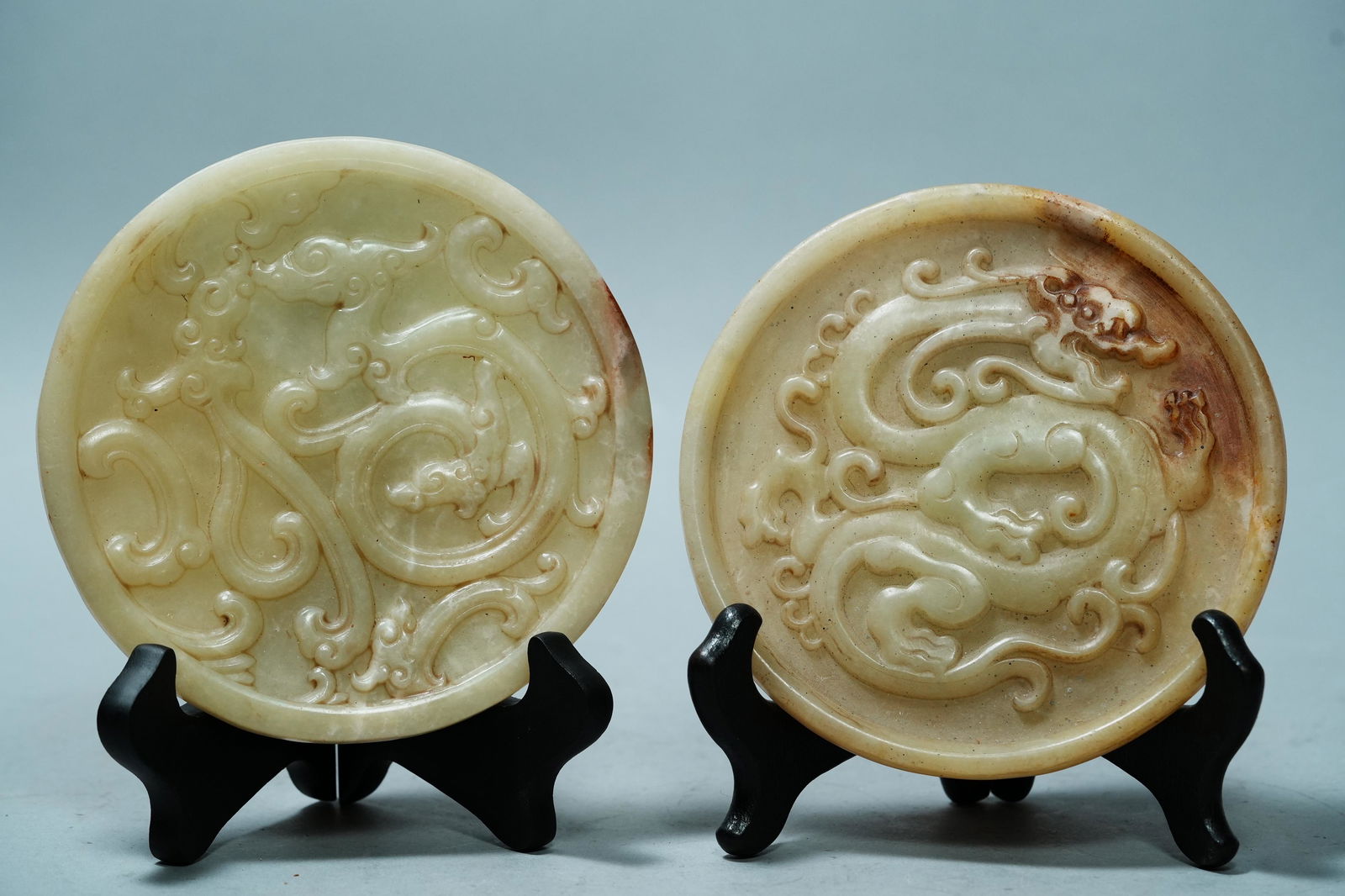 2 pcs Chinese jade disc (1 of 7)