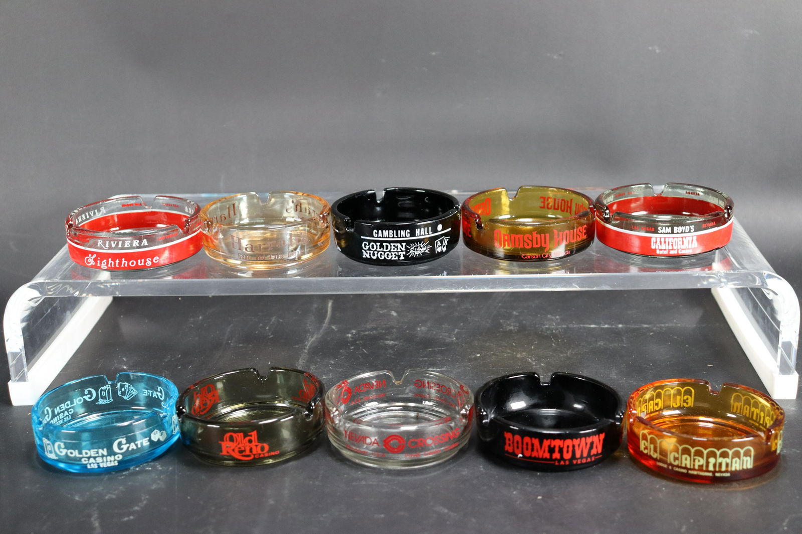 10 pcs Vegas ashtrays (1 of 8)