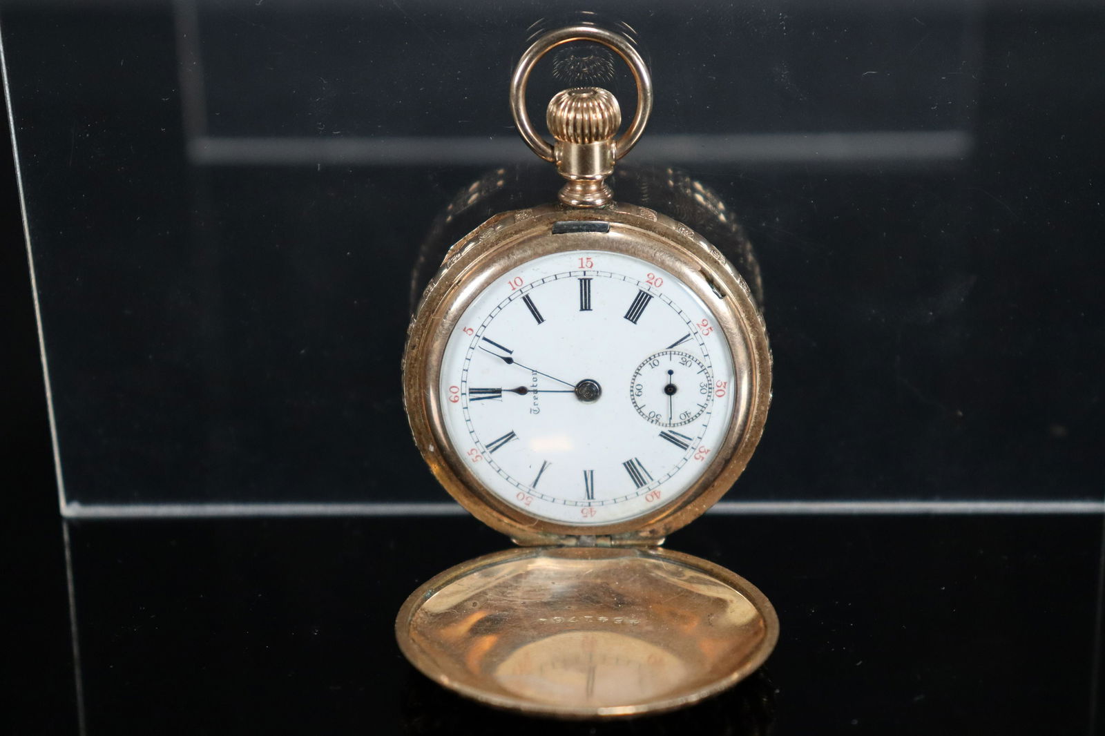 Fine vintage pocket watch (1 of 7)