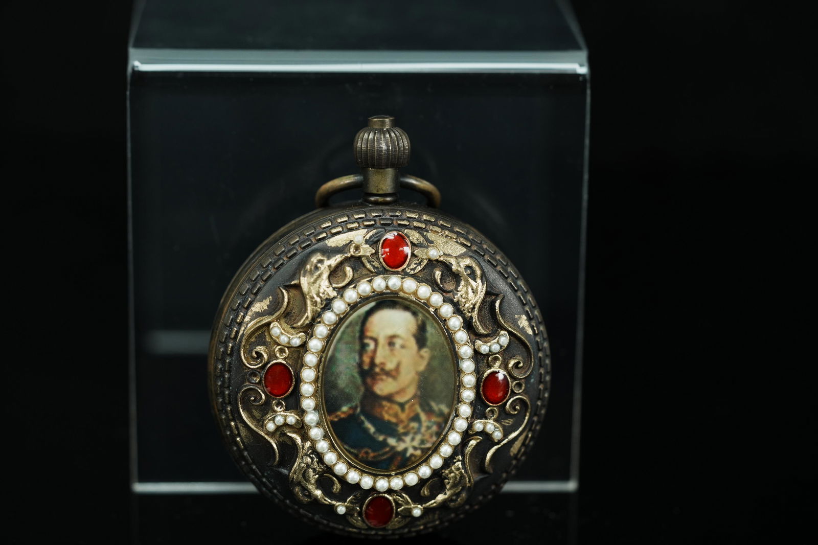 Fine pocket watch (1 of 7)