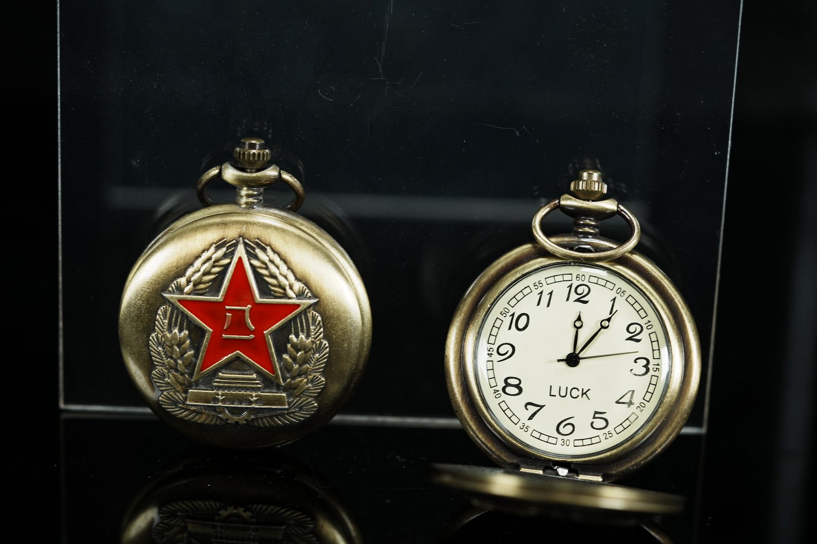 2 pcs pocket watch (1 of 6)