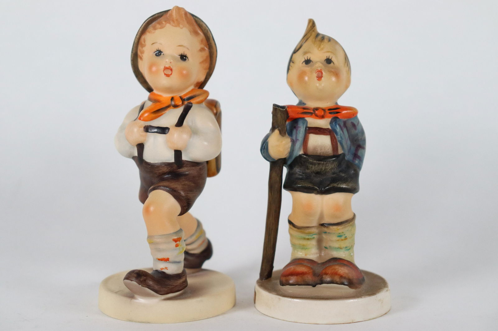 2 pcs Hummel figurines (1 of 7)