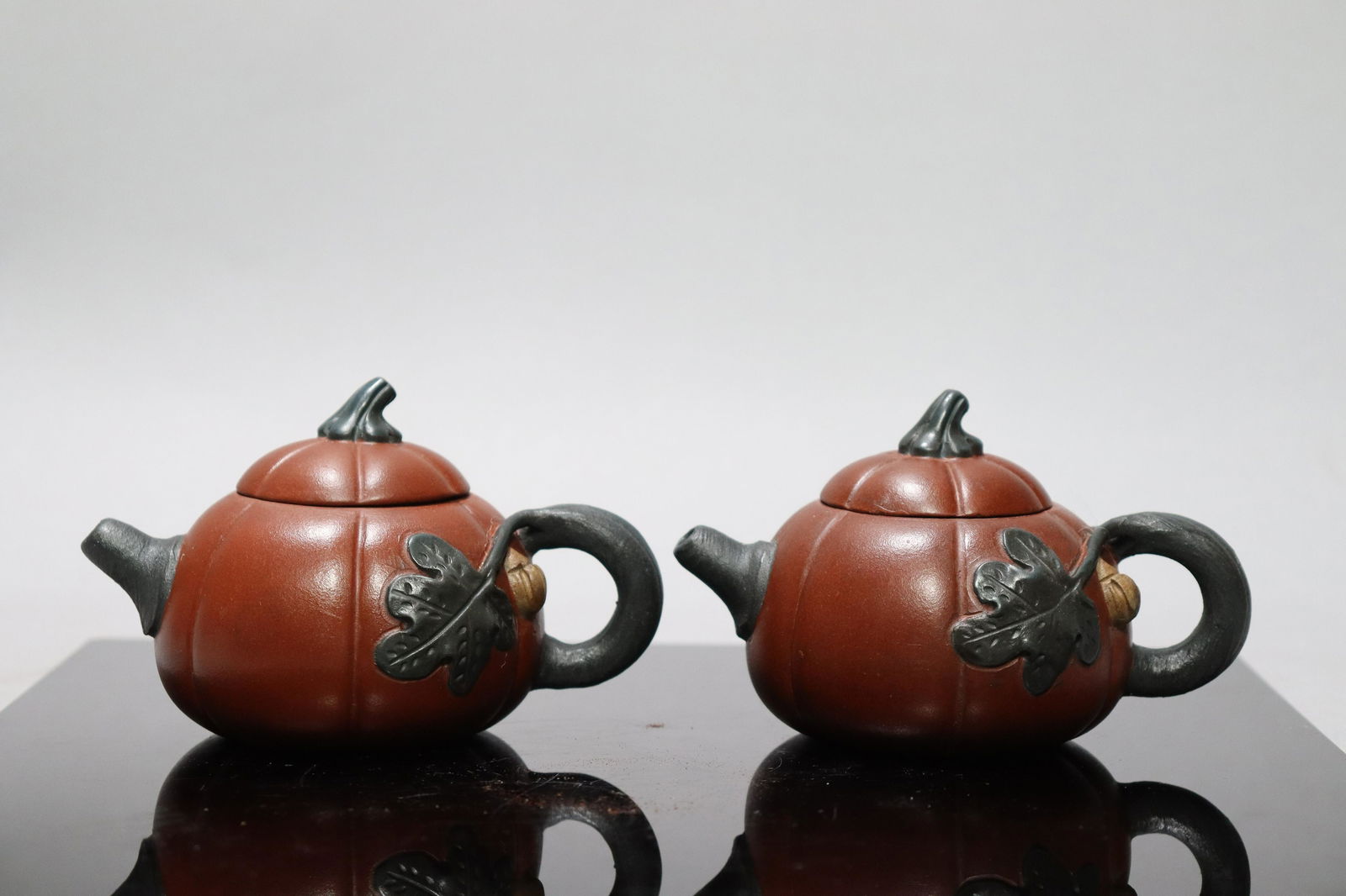2 pcs Chinese teapot (1 of 7)