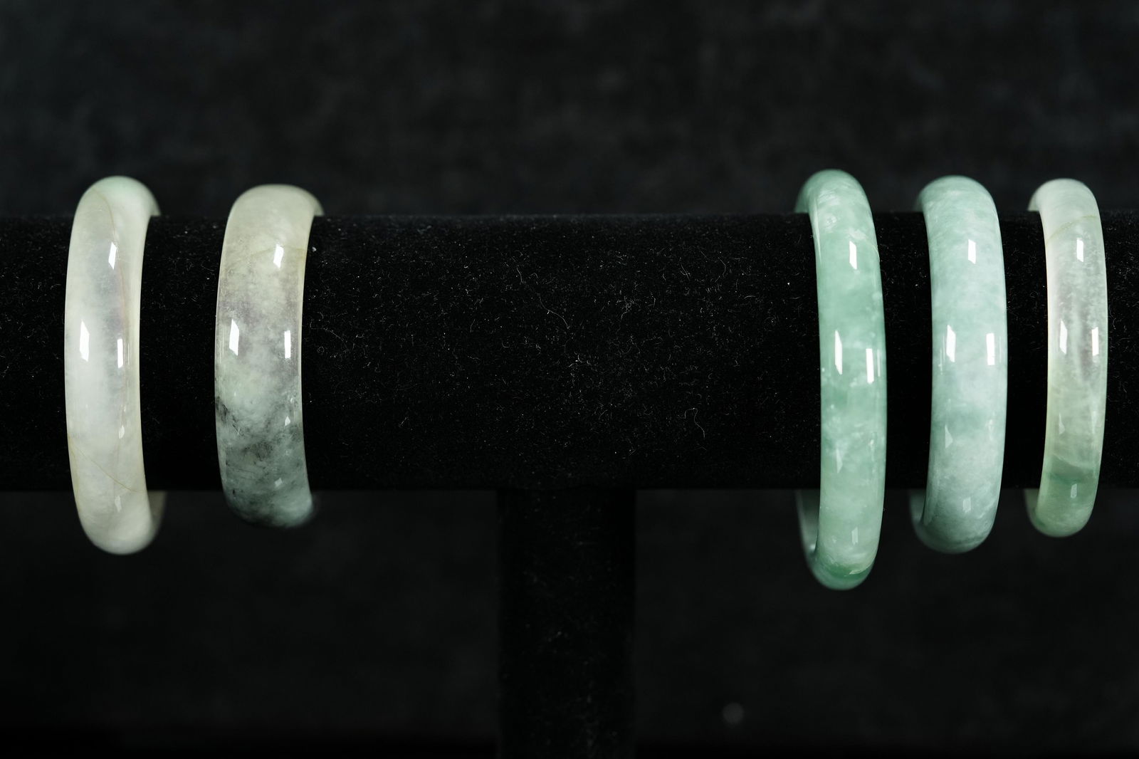 5 pcs Chinese jadeite bangles (1 of 7)