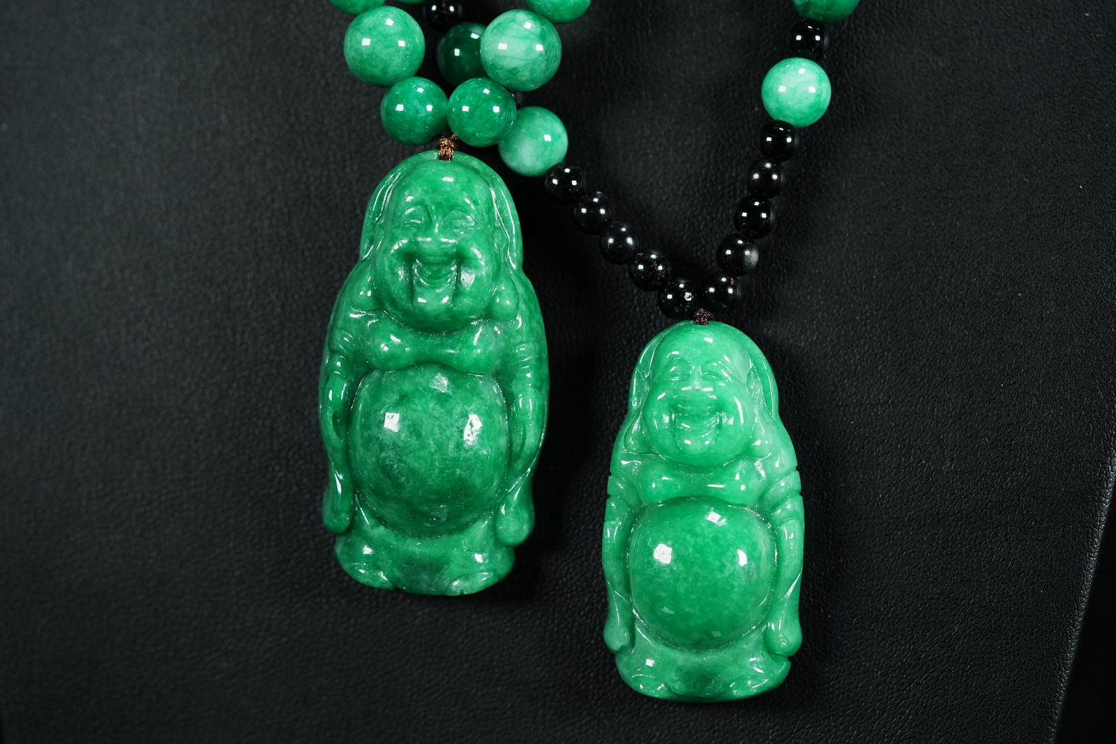2 pcs Chinese jadeite buddha (1 of 7)