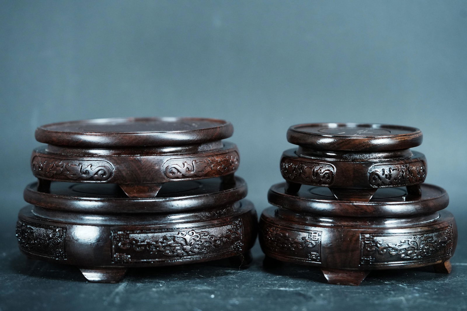 4 pcs Chinese wooden stands (1 of 7)