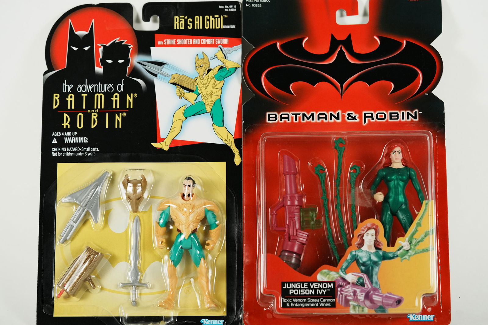 2 pcs Batman action figures (1 of 6)