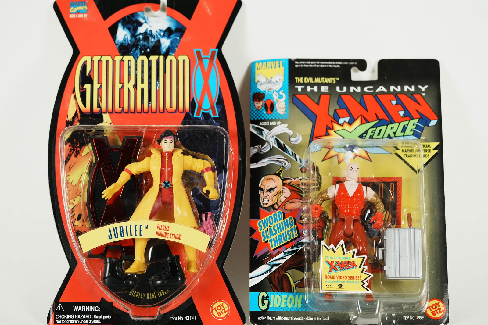 2 pcs X-Men action figures (1 of 6)