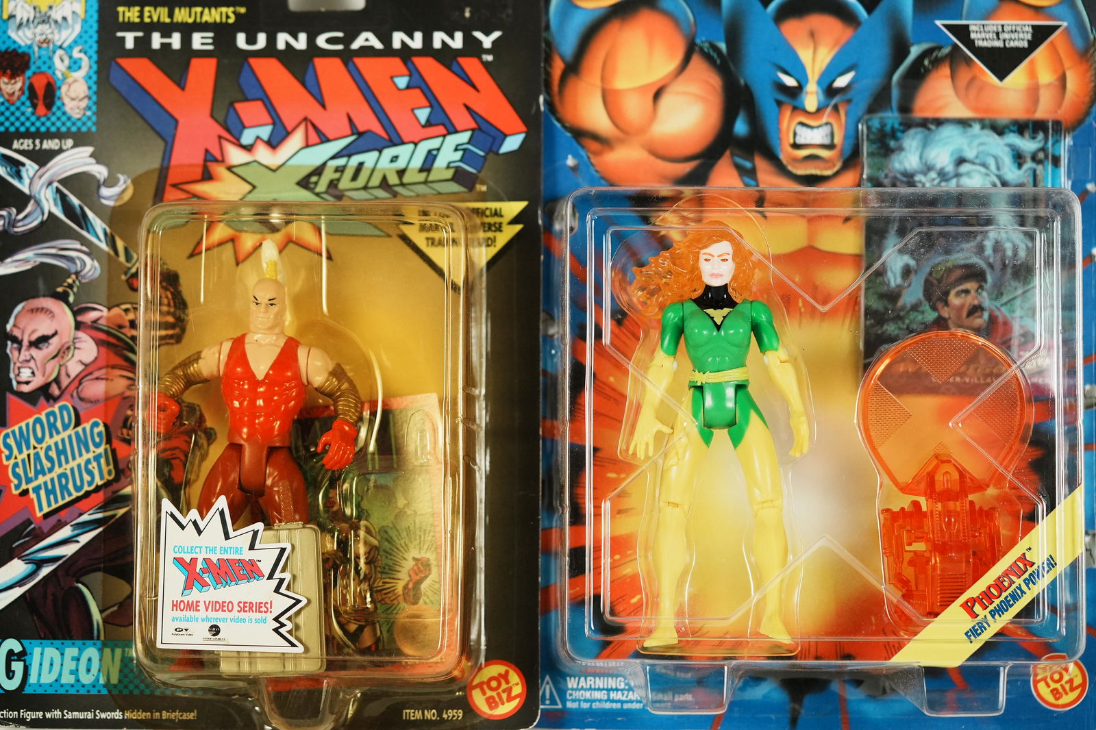 2 pcs X-Men action figures (1 of 6)