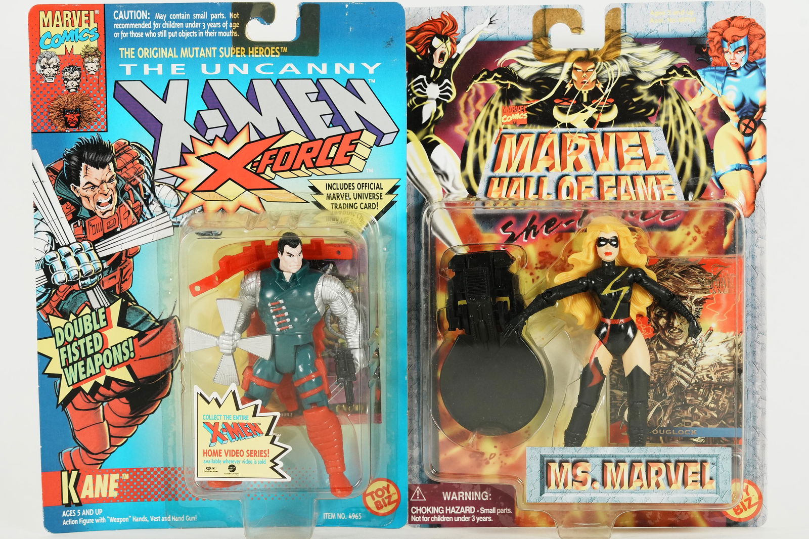 2 pcs Marvel action figures (1 of 6)