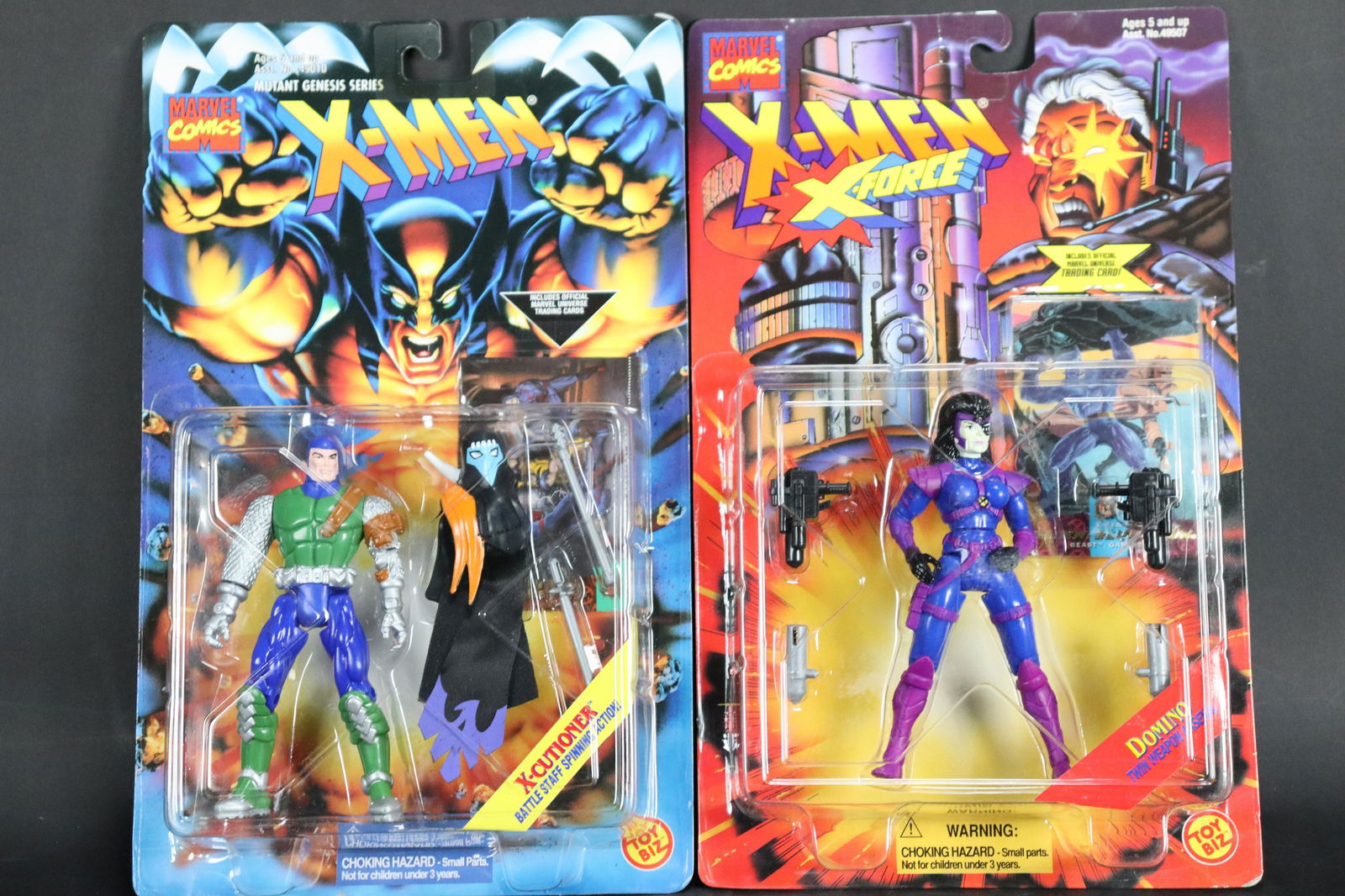 2 pcs X-Men action figures (1 of 7)