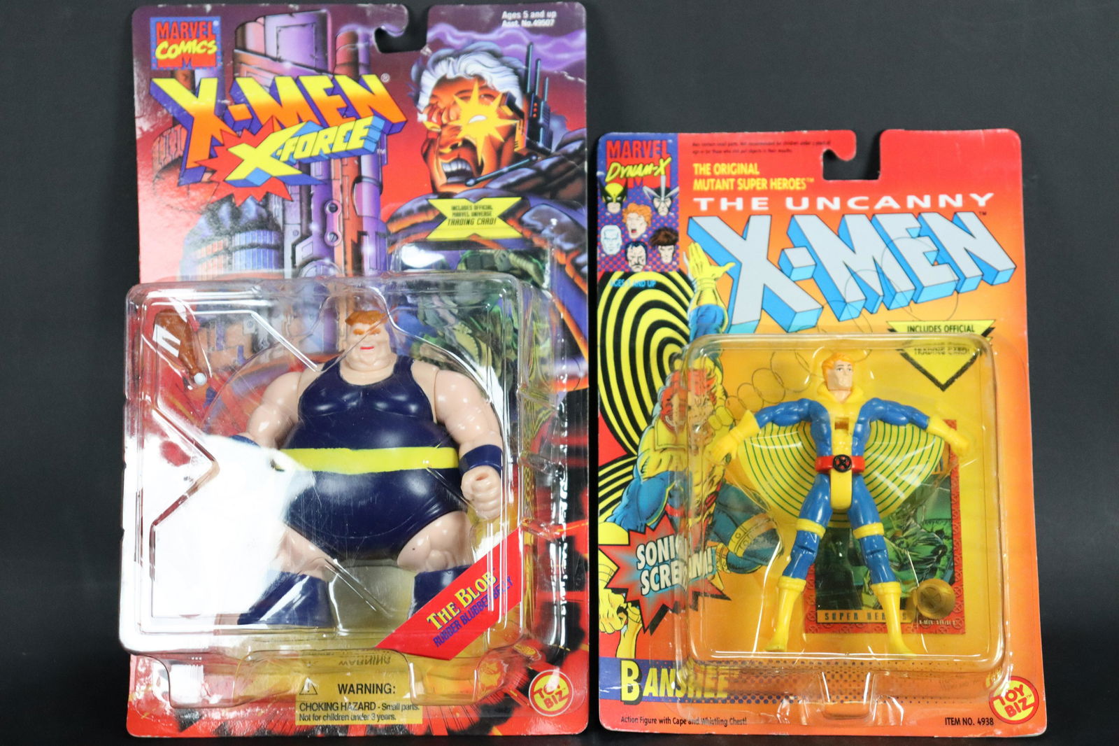 2 pcs X-Men action figures (1 of 8)