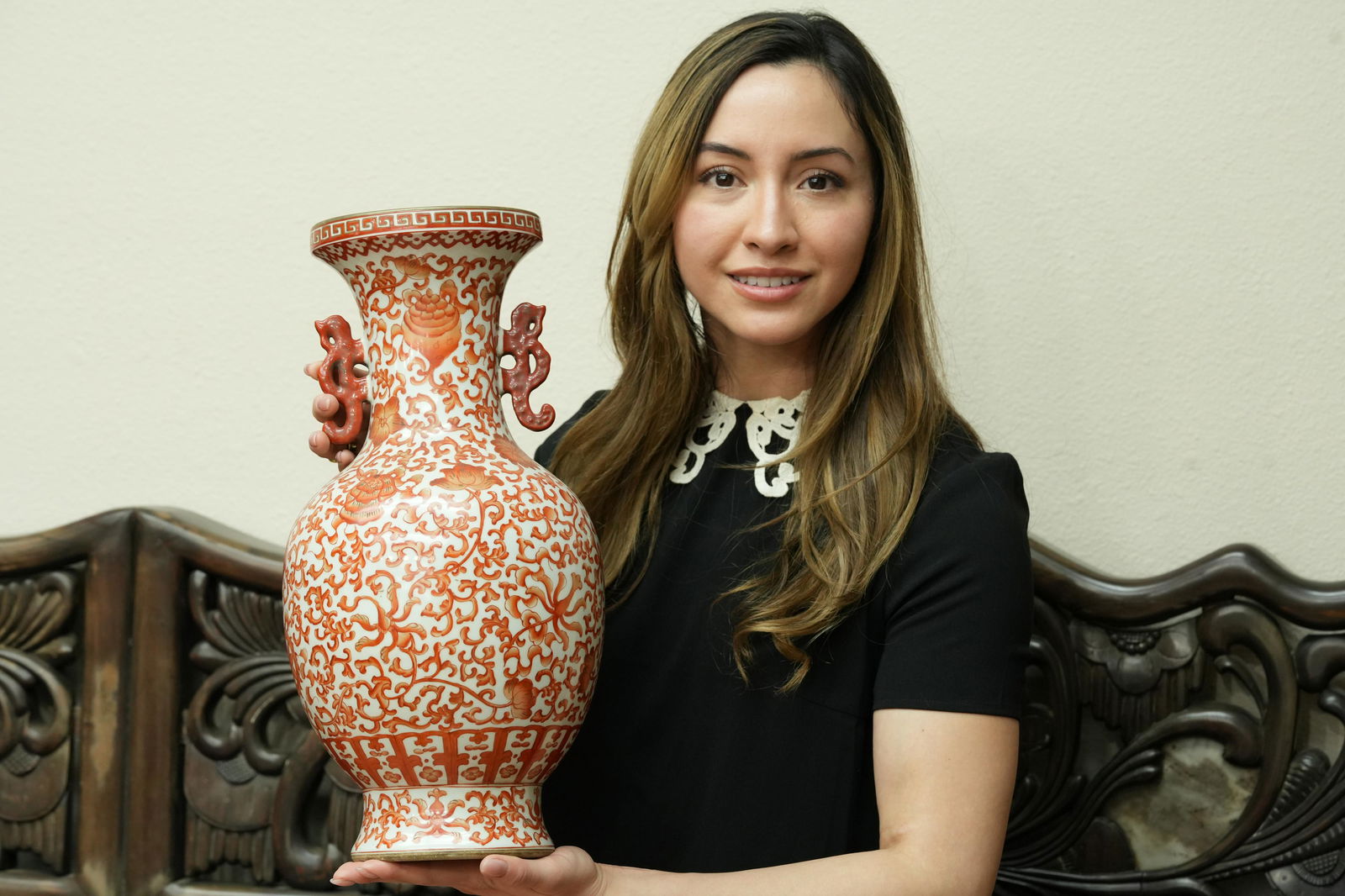 Chinese red glaze vase (1 of 8)