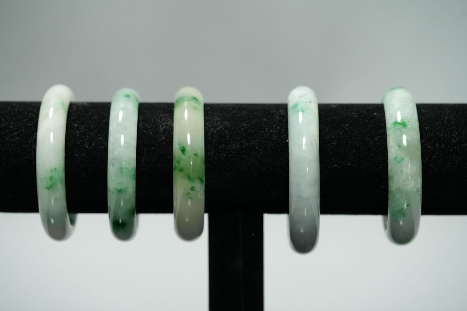 5 pcs Chinese jadeite bangles (1 of 7)