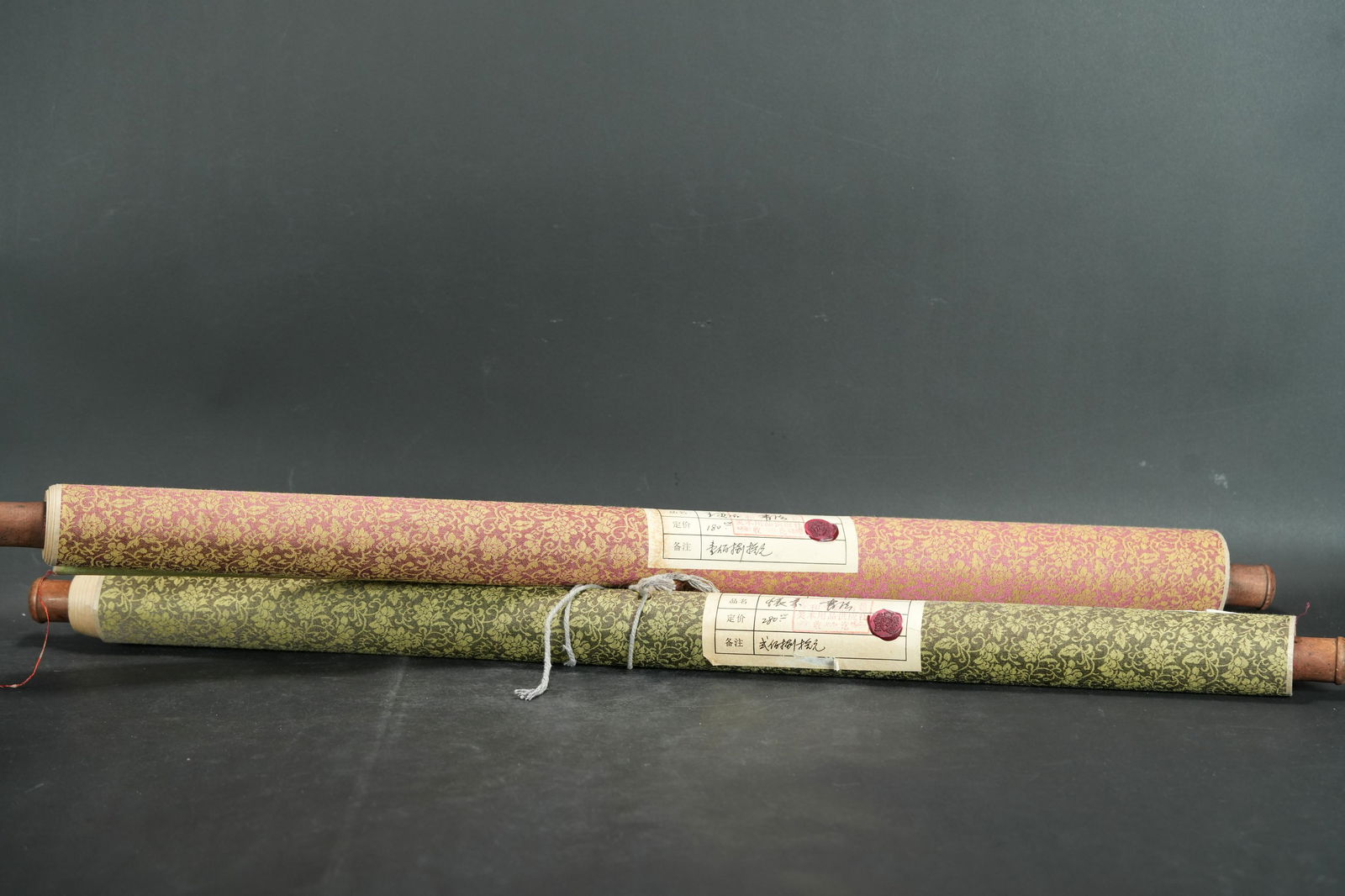 2 pcs Chinese long calligraphy (1 of 8)