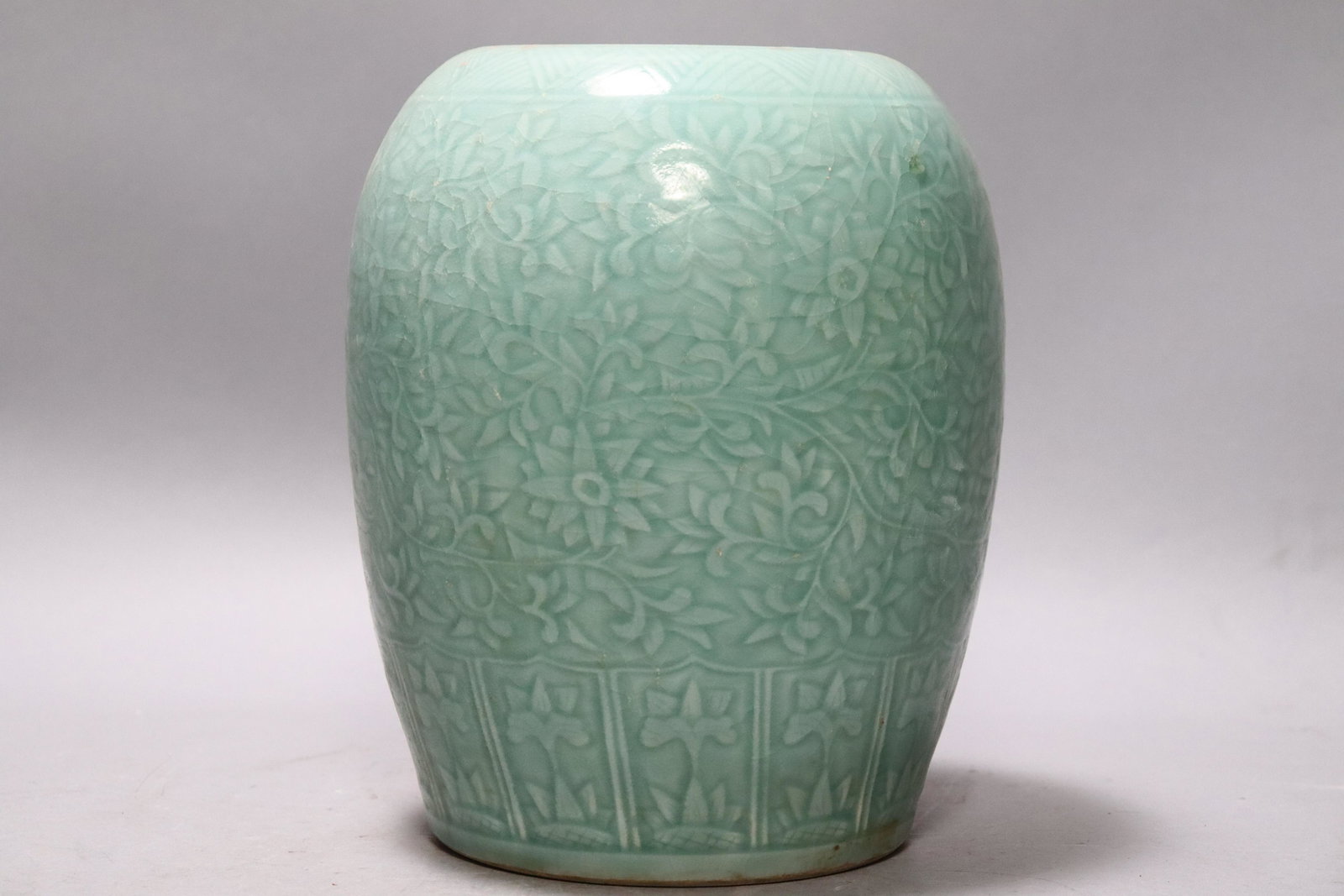 Chinese large green jar (1 of 7)