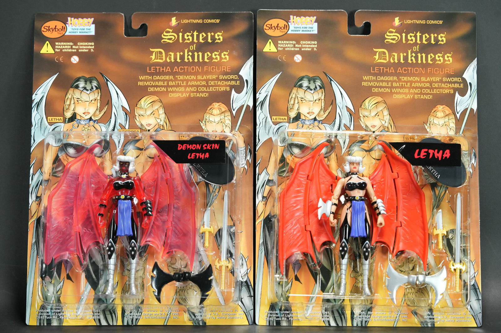 2 pcs vintage figures (1 of 7)