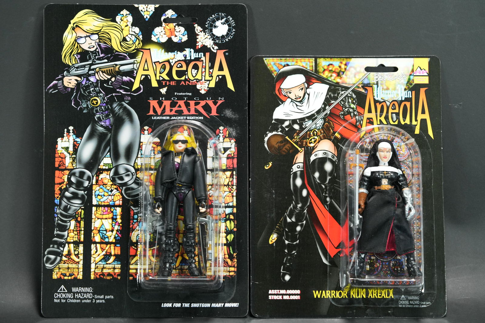 2 pcs Areala figures (1 of 7)